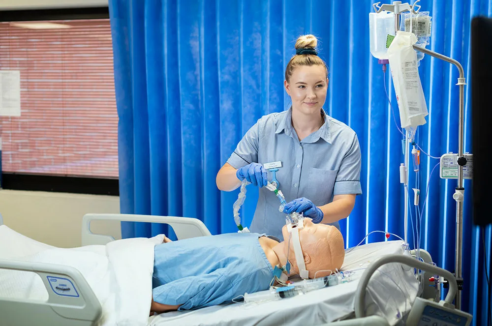 Why More Students Are Choosing a Nursing University for Flexible and Modern Nursing Education